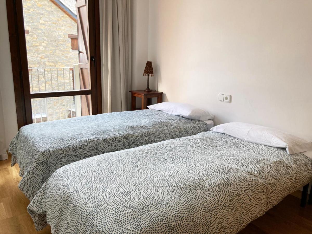 Apartamento Tarmanones Escarrilla Exteriör bild
