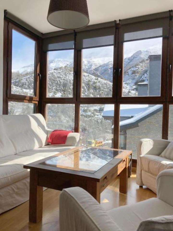 Apartamento Tarmanones Escarrilla Exteriör bild
