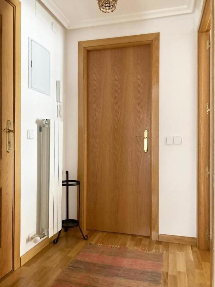 Apartamento Tarmanones Escarrilla Exteriör bild