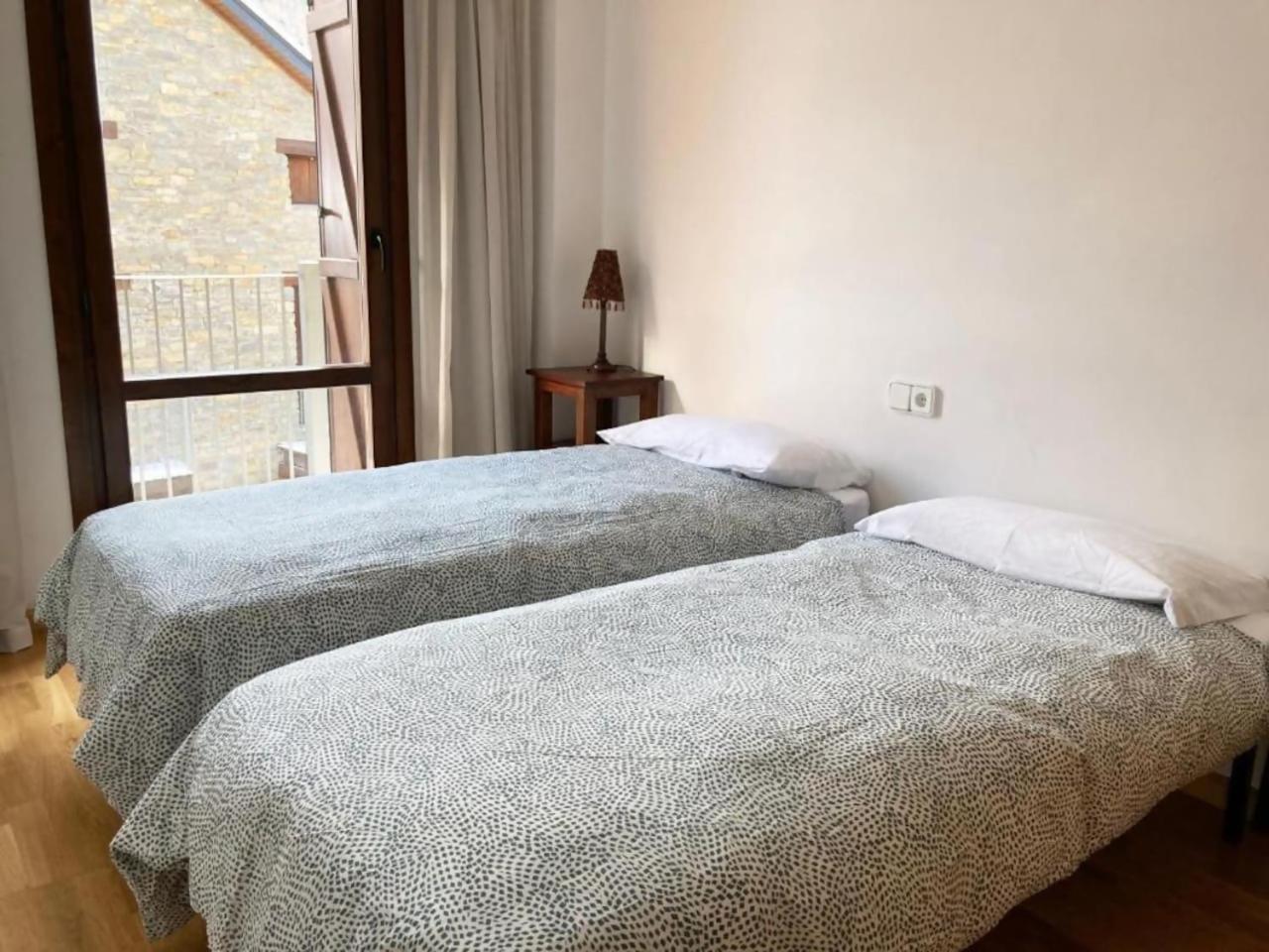 Apartamento Tarmanones Escarrilla Exteriör bild