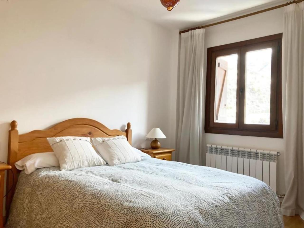 Apartamento Tarmanones Escarrilla Exteriör bild
